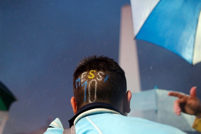 CĐV Argentina: '500 triệu năm mới có một cầu thủ như Messi' - ảnh thể thao