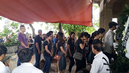 nghen ngao giay phut tien dua nu sinh dh ngoai thuong hinh anh 2