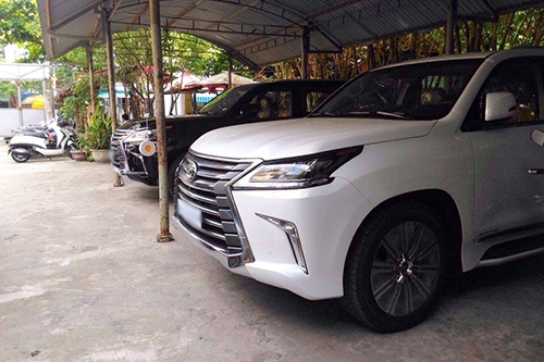 dan-suv-hang-sang-khung-trong-garage-o-da-nang-2