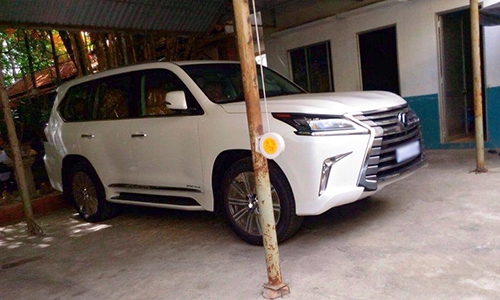 dan-suv-hang-sang-khung-trong-garage-o-da-nang-3