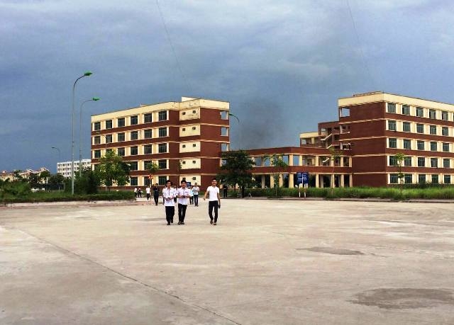 Có rất ít thí sinh tham gia dự thi môn Lịch sử, khác xa so với những môn thi trước (Ảnh: Việt Linh)