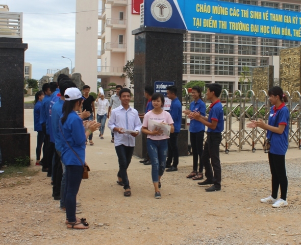 Thí sinh tại Thanh Hóa hoàn thành xong môn thi Lịch sử