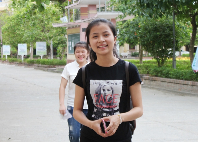 Thí sinh hồ hởi sau môn thi Lịch sử vì đề không quá khó.
