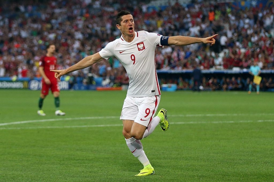 Doi hinh trong mo o tu ket Euro 2016 hinh anh 11