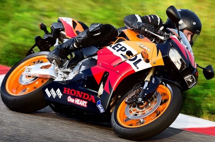 Honda chinh thuc “khai tu” sportbike CBR600RR tu 2017-Hinh-6