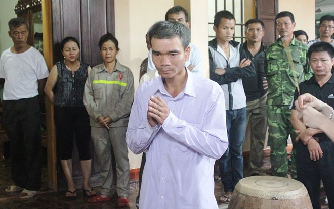 Que ngheo tien biet nu sinh Ngoai thuong bi lu cuon hinh anh 2