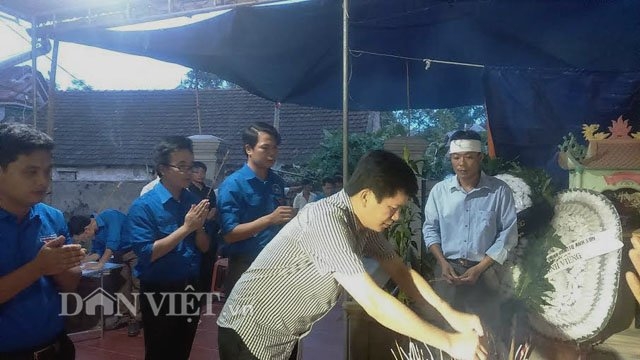 quan long dua tien nu sinh tu nan khi di tinh nguyen ve voi dat me hinh anh 3