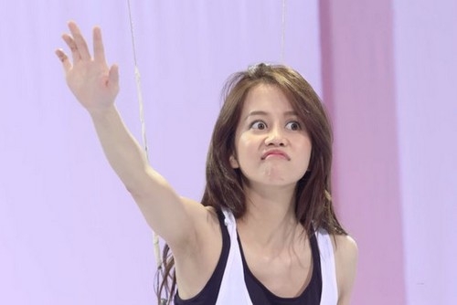the-face-gay-tranh-cai-vi-uu-ai-hot-girl-thieu-nghiem-tuc-hay-dua-cot