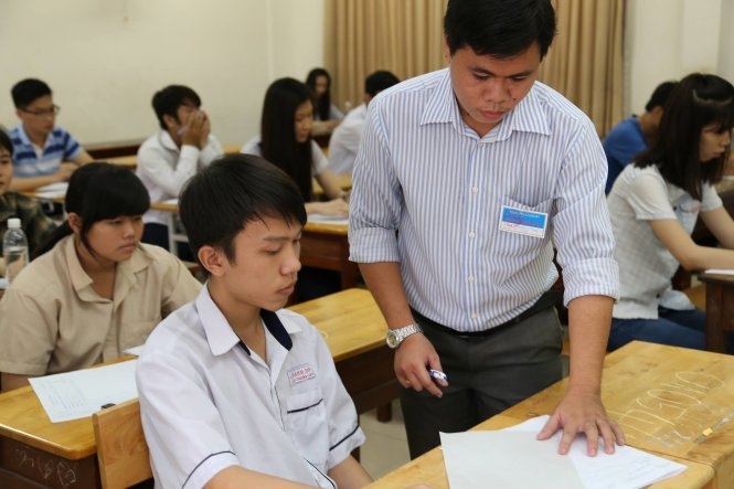 Vì sao lèo tèo thí sinh đi thi môn Sử THPT? 