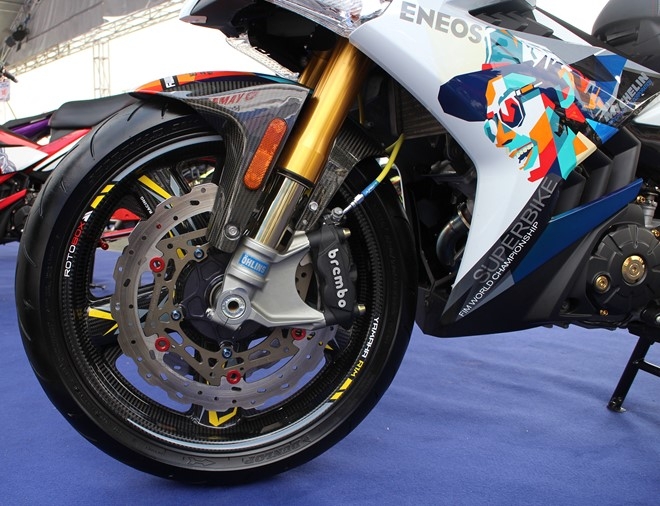 Exciter phong cach Valentino Rossi vo dich cuoc thi xe do hinh anh 4