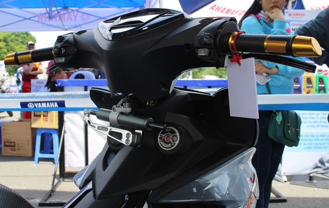Exciter phong cach Valentino Rossi vo dich cuoc thi xe do hinh anh 9