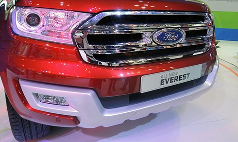 ford-everest-2015-trinh-lang-viet-nam-3