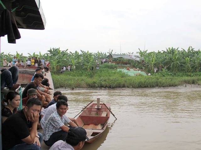 Nhiều người vẫn bàng hoàng vì vụ tai nạn