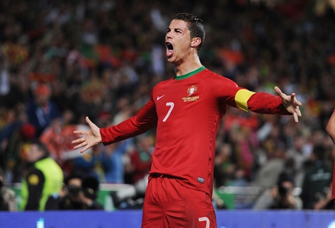 bo dao nha - xu wales: cuoc chien khong chi co bale va ronaldo hinh 0