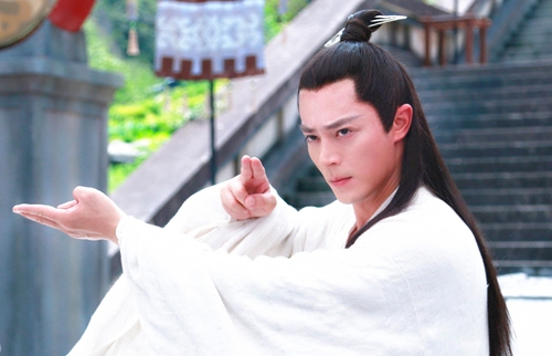 hoac-kien-hoa-nguoi-khien-tam-nhu-tu-bo-doc-than-o-tuoi-40-5
