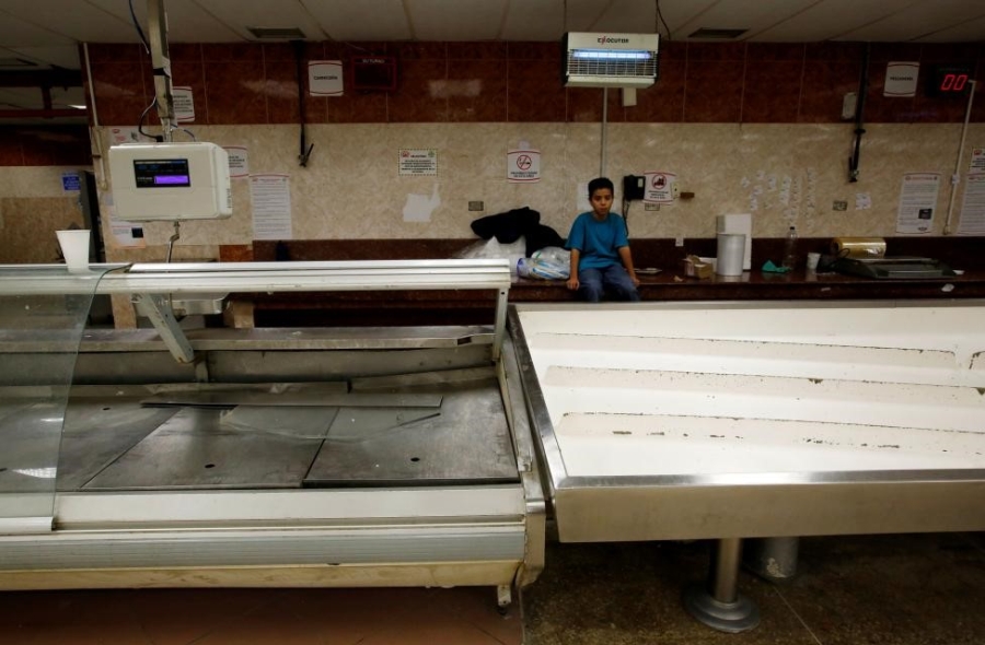 Venezuela: Sieu thi trong, giay ve sinh gia 30 USD mot cuon hinh anh 8