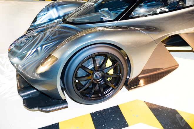 Aston Martin san xuat sieu xe F1 duong pho gia 4 trieu USD hinh anh 7