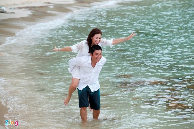 Kinh Quoc len tieng ve chuyen cuoi dai gia lon tuoi hinh anh 2