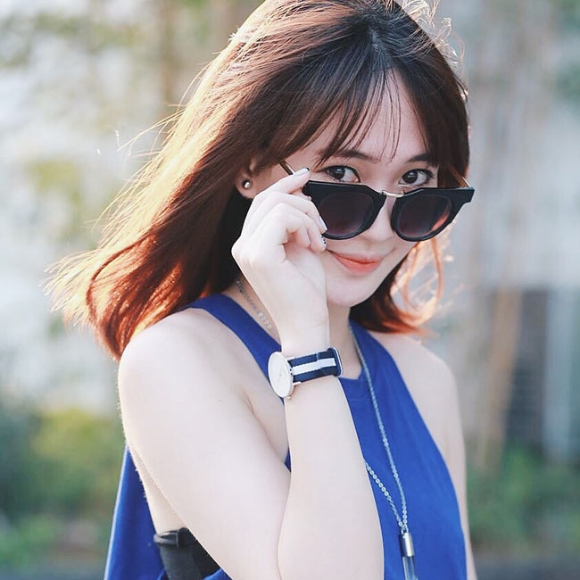 ngam ban gai 