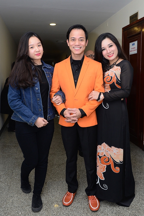 Vợ chồng Thanh Thanh Hiền với con gái Thái Phương (con gái riêng của Thanh Thanh Hiền). Ảnh: TTH.