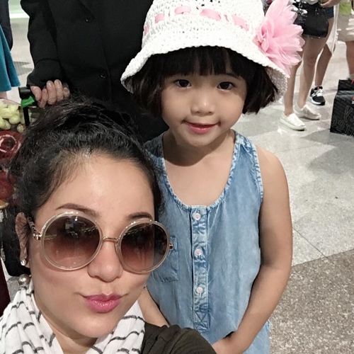 thuy-nga-dua-con-gai-ve-nuoc-hoc-van-hoa-viet-nam-5