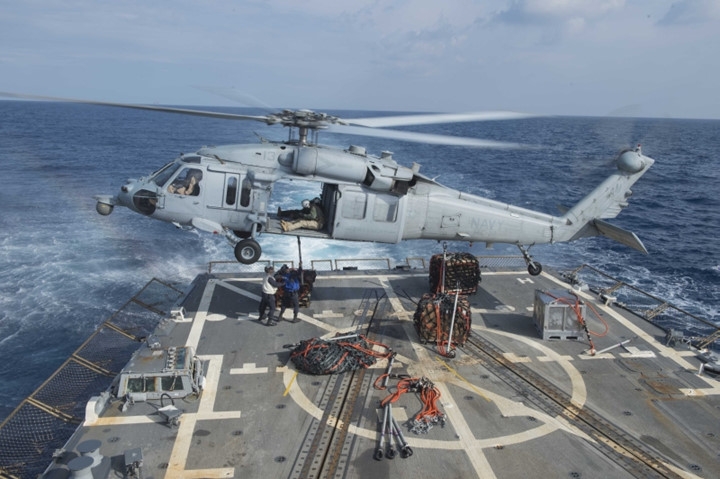 uy luc khu truc uss gravely suyt dung do tau chien nga o dia trung hai hinh 5