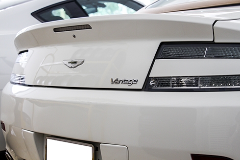 bo-doi-hang-hiem-aston-martin-vantage-va-db9-khoe-dang-3