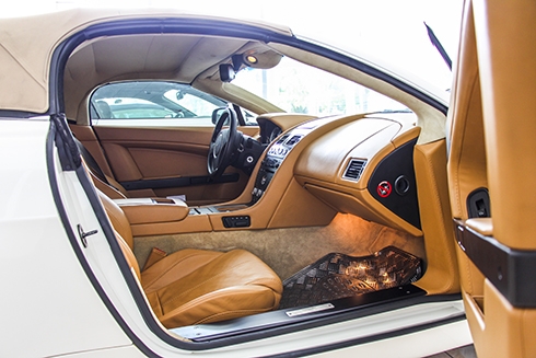 bo-doi-hang-hiem-aston-martin-vantage-va-db9-khoe-dang-4