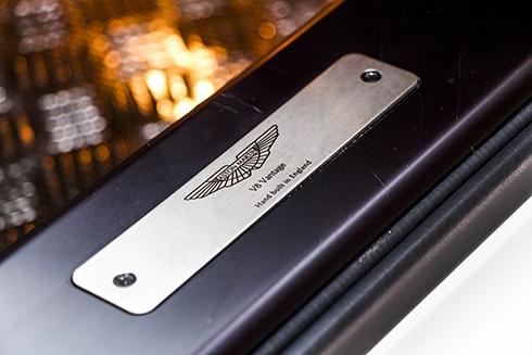 bo-doi-hang-hiem-aston-martin-vantage-va-db9-khoe-dang-5