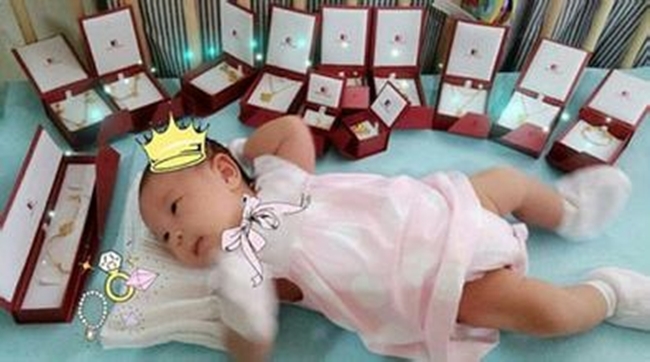 Chùm ảnh: Sự chênh lệch giàu nghèo khủng khiếp đang ngày một gia tăng khiến người ta không khỏi xót xa - Ảnh 18.