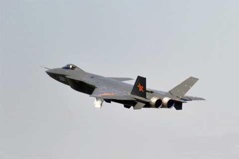 Trung Quoc mang J-20 thach thuc F-22 My o Bien Dong