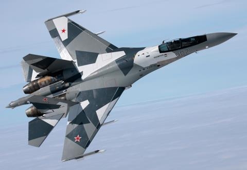 Trung Quoc mang J-20 thach thuc F-22 My o Bien Dong