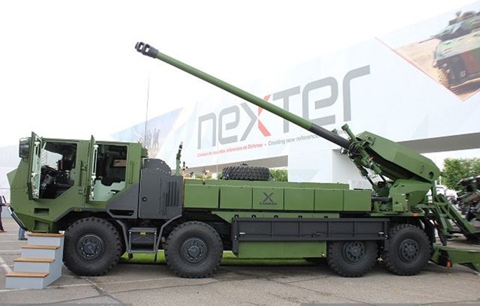 Cánh tay máy tiếp đạn cho pháo tự hành Caesar mới - ảnh 5
