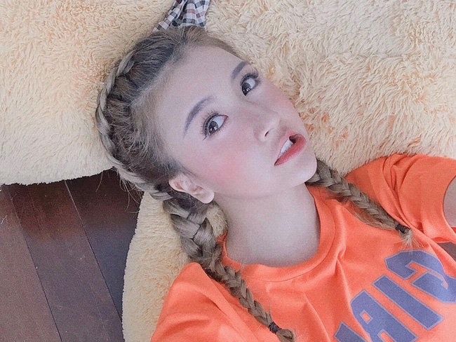 Quỳnh Anh Shyn giờ cũng đã khác: ăn mặc trang điểm gợi cảm, tạo dáng sexy trưởng thành - Ảnh 16.