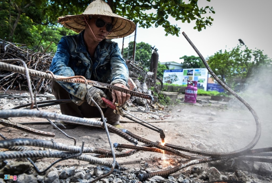 Nha may det Nam Dinh da bi san phang gan het hinh anh 3