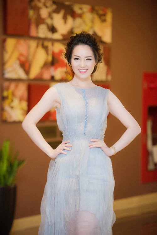A hau Huyen My mac dep nhat tuan qua hinh anh 5