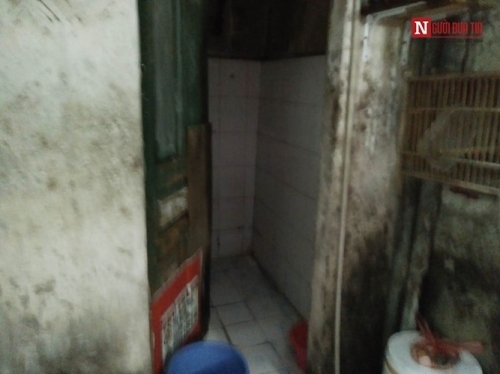 Ngôi nhà 10m2, 10 người ở và chuyện ăn ngủ, đi vệ sinh phải canh giờ - Ảnh 7