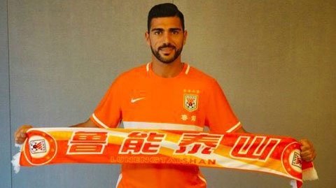 Graziano Pelle rời Southampton tới Shandong Luneng