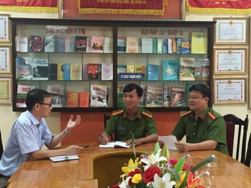 2 giờ đấu trí với kẻ bắt cóc, tẩm xăng khống chế nữ sinh trường Y - Ảnh 3