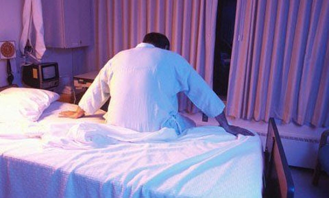 của quý, tinh hoàn, ngạt đường thở