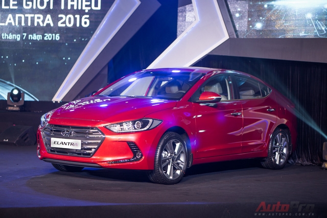  Hyundai Elantra 2016 lắp ráp trong nước 