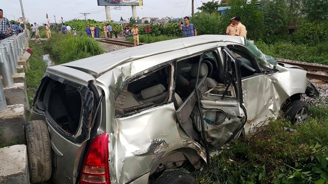 Innova vo nat sau cu huc vang 40 m cua tau hoa hinh anh 1