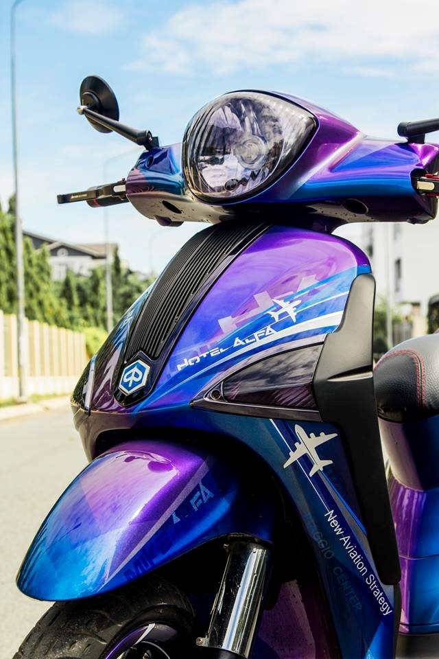 Piaggio Liberty son dan ao chuyen mau o Sai Gon hinh anh 2