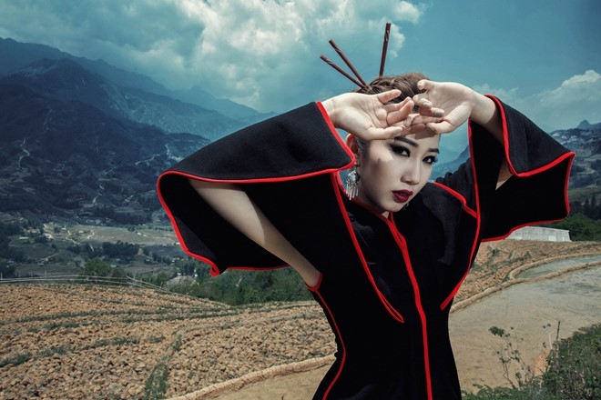 Thuy Ngan tao dang kieu sa giu nui rung Sa Pa hinh anh 4