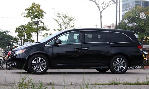 chi-tiet-honda-odyssey-touring-elite-2016-tai-tp-hcm-2
