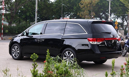 chi-tiet-honda-odyssey-touring-elite-2016-tai-tp-hcm-3