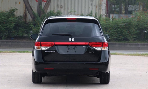 chi-tiet-honda-odyssey-touring-elite-2016-tai-tp-hcm-5