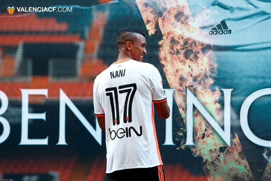 Nani mua vo co truyen trong le ra mat Valencia hinh anh 2