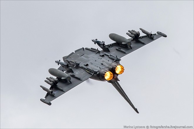 Tiem kich F-35 tro tai nhao lon tai Farnborough Airshow hinh anh 9