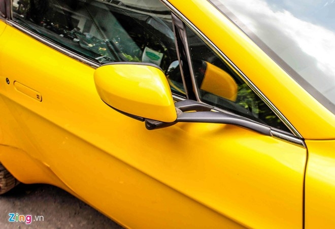 Xe the thao hang hiem Aston Martin Vantage tai Sai Gon hinh anh 6